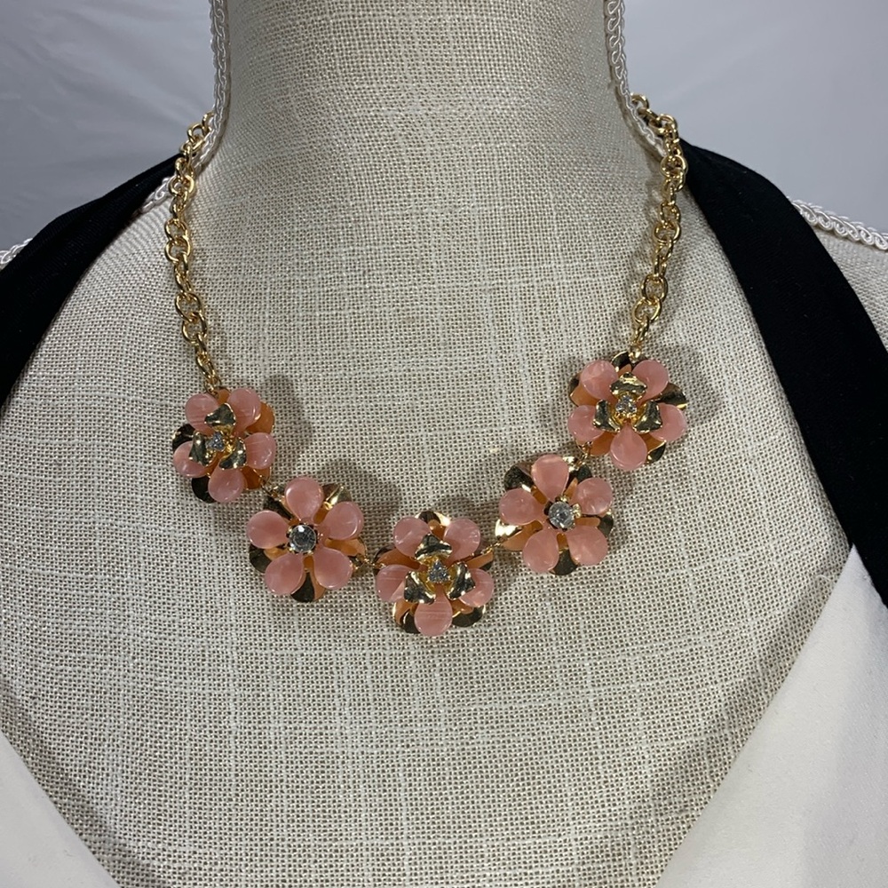 Pink Pearlized Rhinestone 3D Flower Choker Necklace